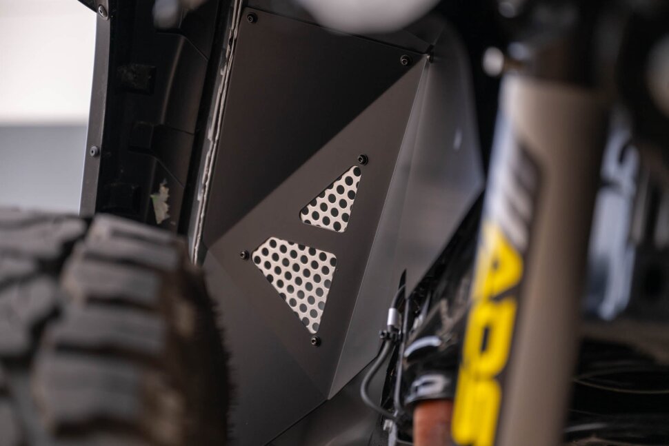 Задні підкрилки Jeep Wrangler JL 18-25 задн 2шт. DV8 Offroad INFEND-06RB