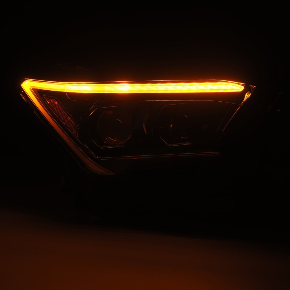 Комплект передних Led фар Toyota Tacoma/4Runner 24-26 LUXX-Series AlphaRex 880328
