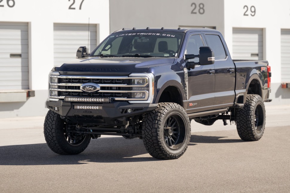 Передний бампер Ford F-250/F-350 23-25 Addictive Desert Designs F810211770103