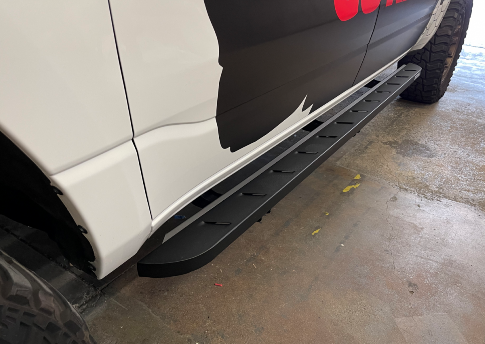 Подножки Dodge Ram 1500 19-22 Quad Cab RB10 Slim Go Rhino 63430680SPC