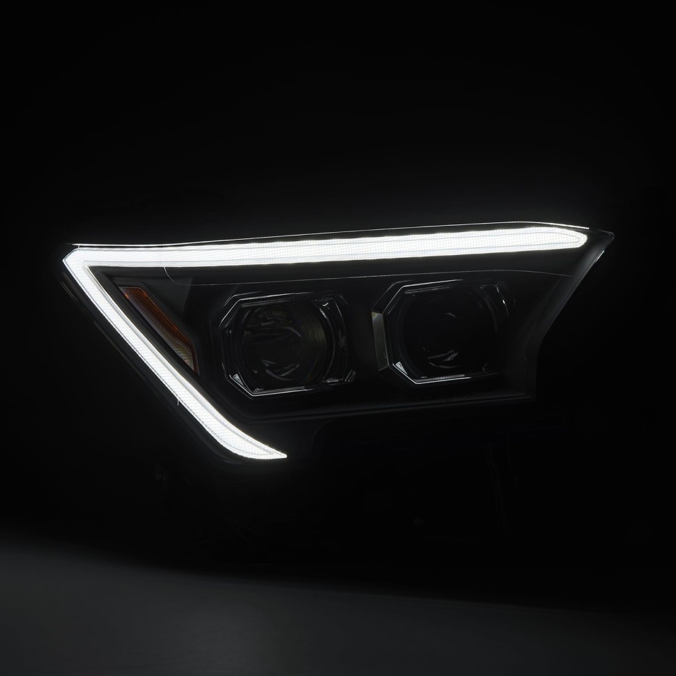Комплект передних Led фар Toyota Tacoma/4Runner 24-26 LUXX-Series AlphaRex 880329