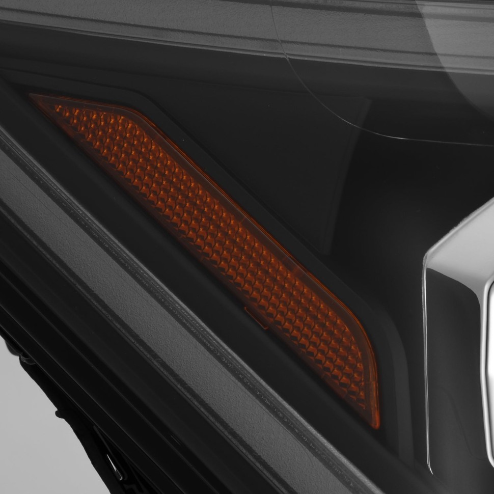 Комплект передних Led фар Toyota Tacoma/4Runner 24-26 LUXX-Series AlphaRex 880329