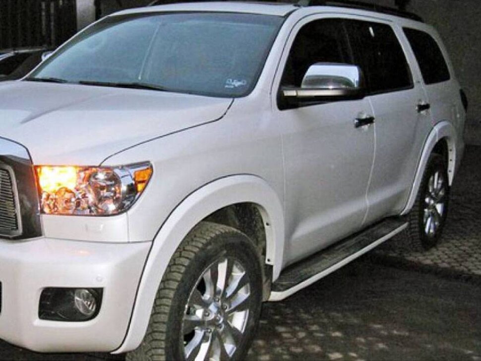 Bushwacker 30912-02 OE Fender Flares Set 4 PC Toyota Sequoia 09-15