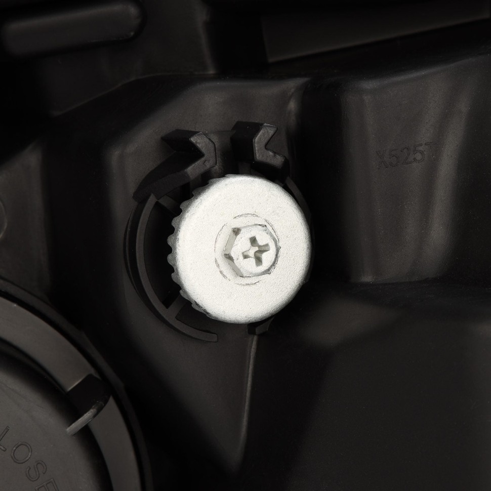 Комплект передних Led фар Toyota 4Runner 14-24 LUXX-Series AlphaRex 880811