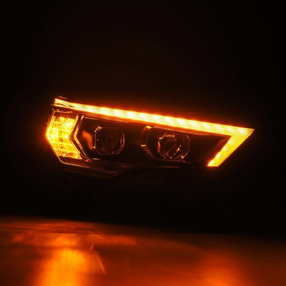 Комплект передних Led фар Toyota 4Runner 14-24 LUXX-Series AlphaRex 880811