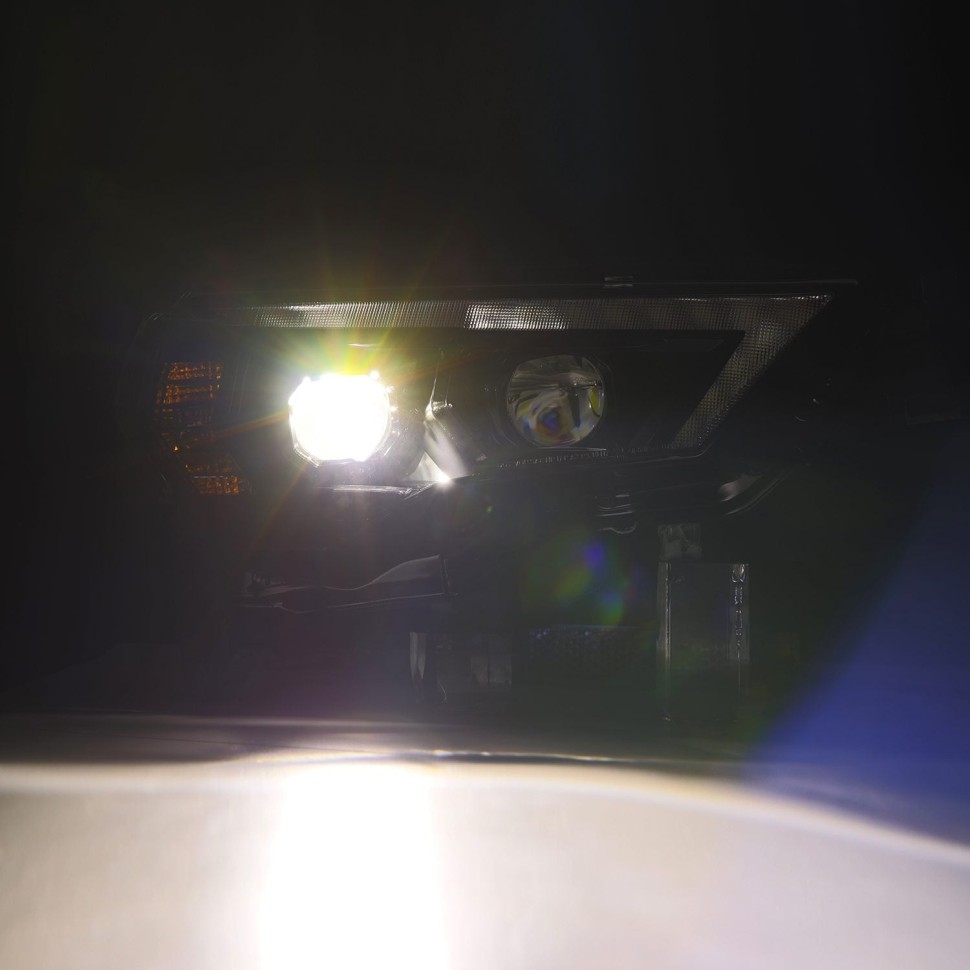 Комплект передних Led фар Toyota 4Runner 14-24 LUXX-Series AlphaRex 880811