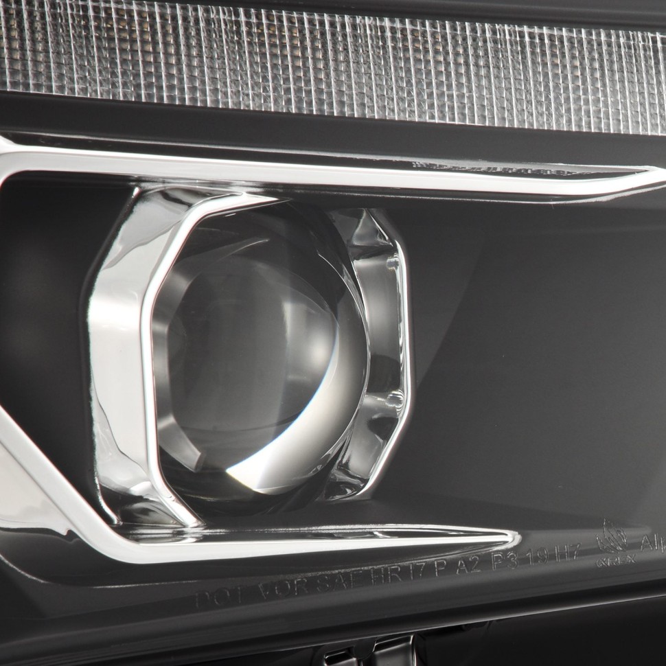 Комплект передних Led фар Toyota 4Runner 14-24 LUXX-Series AlphaRex 880811