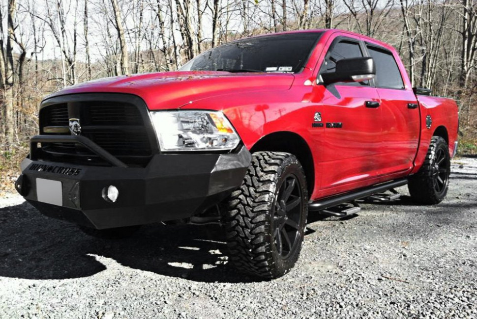 Передній бампер Iron Cross Heavy Duty Series Winch Push Bar Ram 1500 Classic 13-20 (22-615-13)