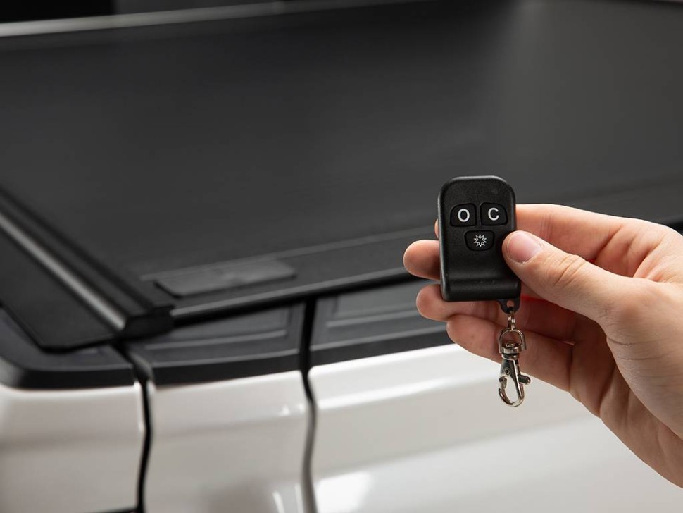 Ролета багажника висувна з електроприводом Ford F-150/F-150 Lightning 21-25 5'7" PowertraxONE MX Retrax 70378