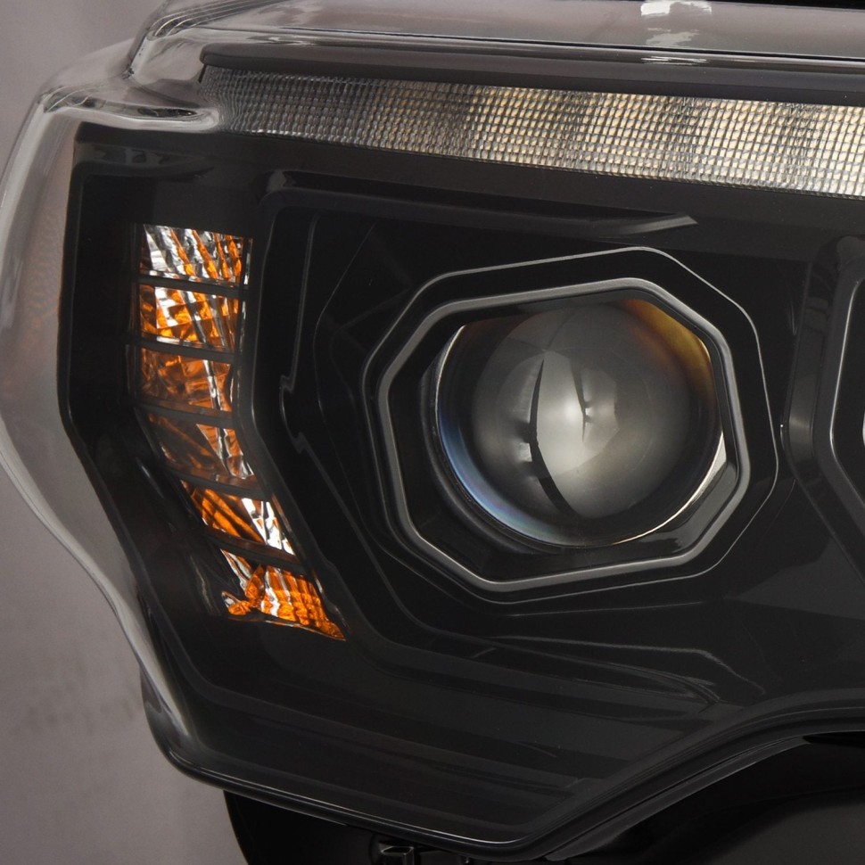 Комплект передних галогеновых фар Toyota 4Runner 14-20 PRO-Series AlphaRex 880850