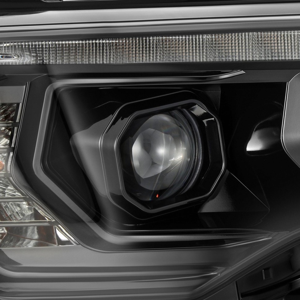 Комплект передних галогеновых фар Toyota 4Runner 14-20 PRO-Series AlphaRex 880850