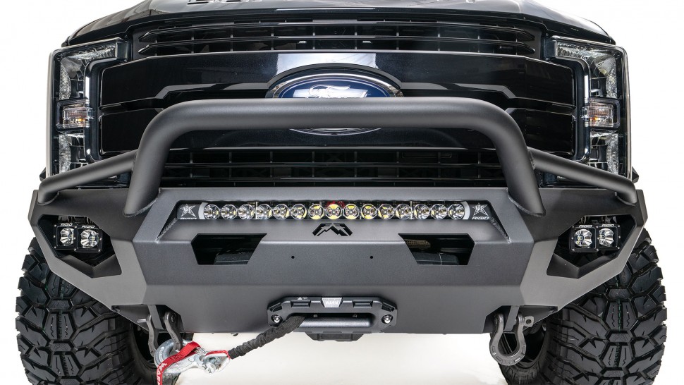 Передний бампер с центральной дугой Matrix Ford F-250/F-350 11-16 Fab Fours FS11-X2552-1