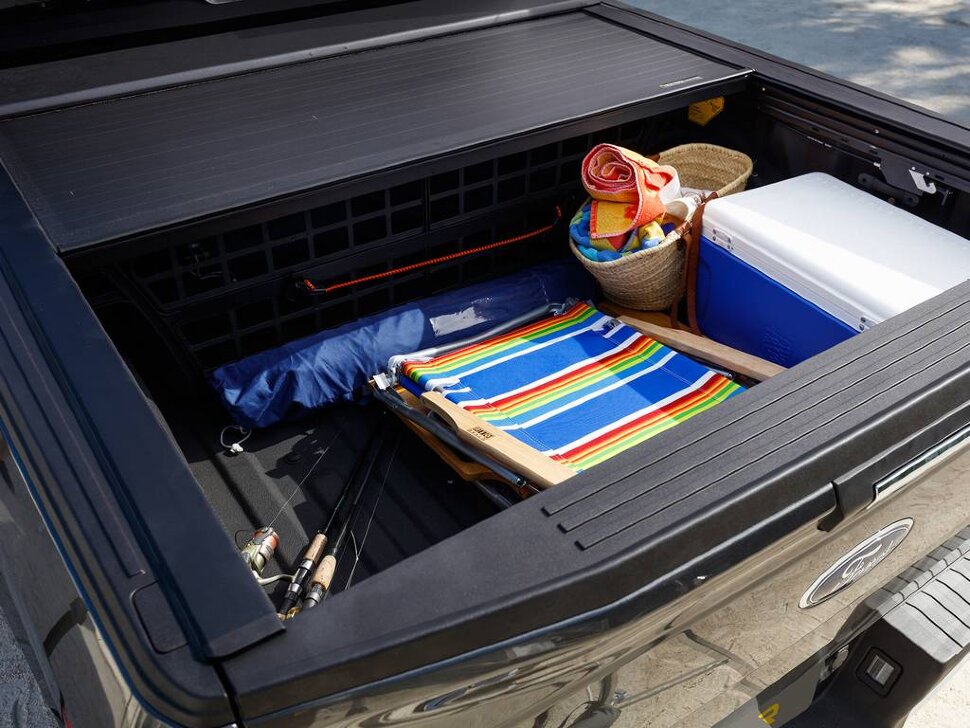 Roll-N-Lock RC226E E-Series Power Retractable Tonneau Cover Chevrolet Silverado/GMC Sierra 2500/3500 20-25 6'9"