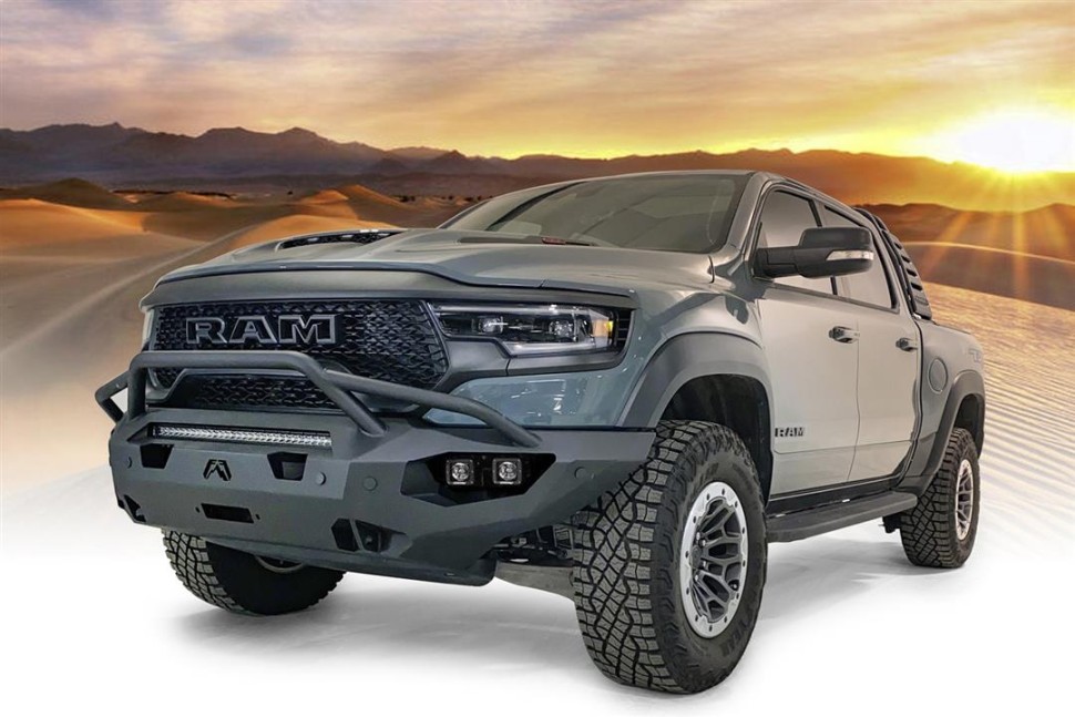 Передний бампер с центральной дугой Dodge Ram 1500 TRX 21-24 Matrix Fab Fours DX21-X5552-1