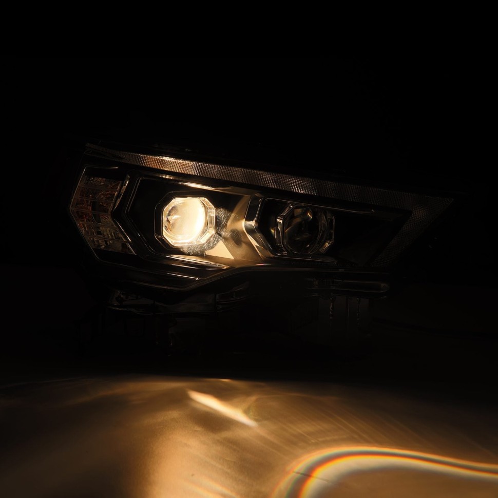 Комплект передних галогеновых фар Toyota 4Runner 14-20 PRO-Series AlphaRex 880814