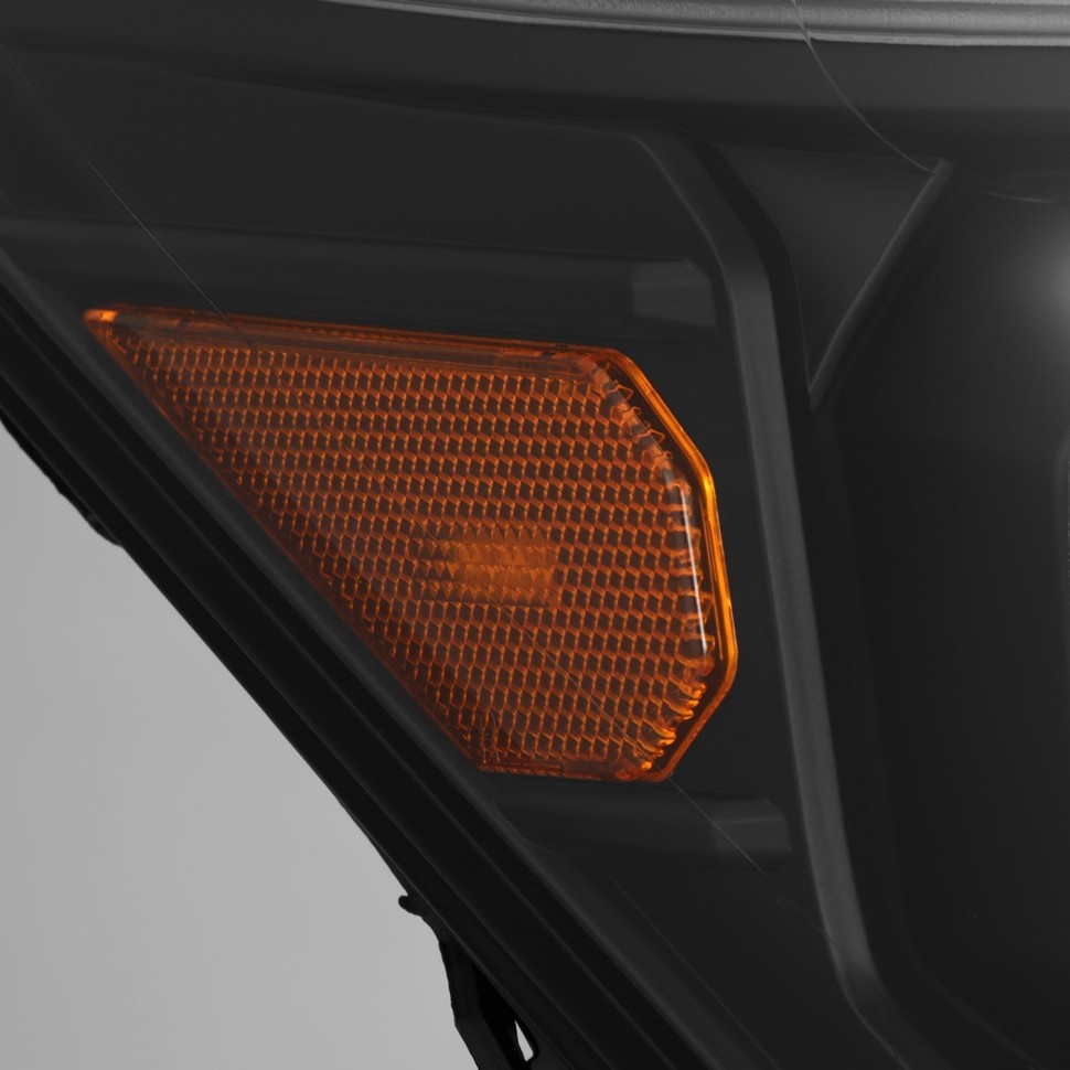 Комплект передних Led фар Toyota Tacoma/4Runner 24-26 LUXX-Series AlphaRex 880335