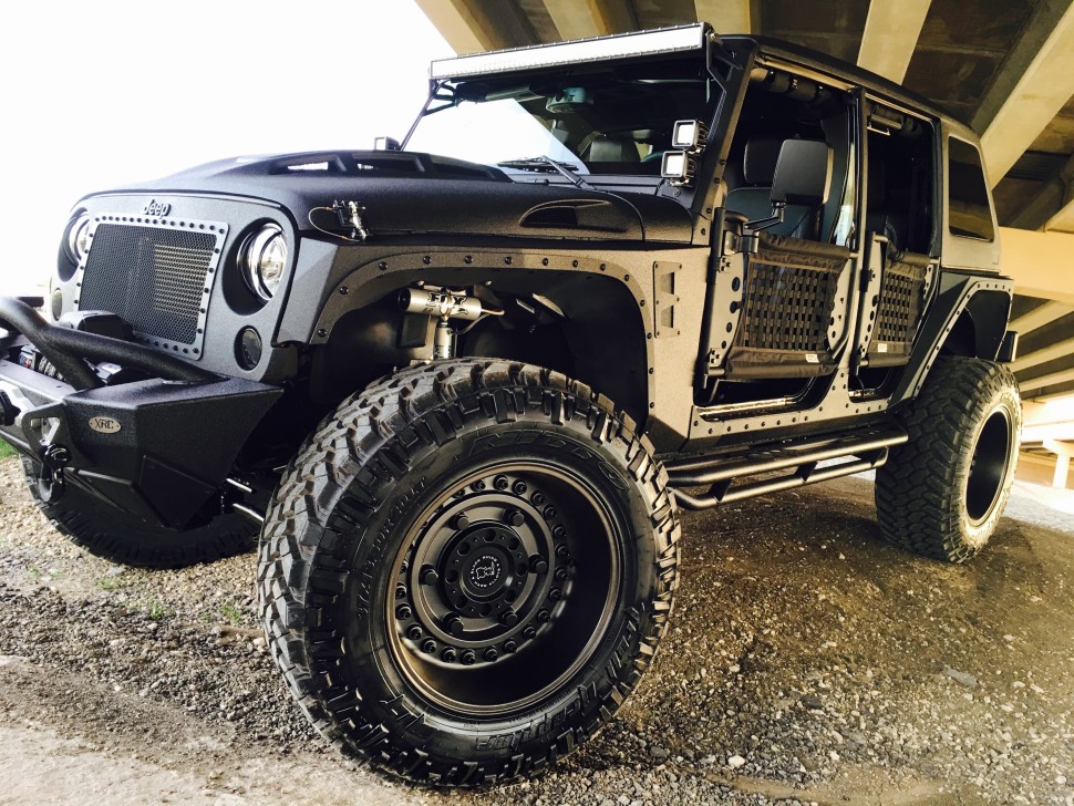 Black Rhino 2095ARY068165D22 Armory Wheel Desert Sand 20x9.5 +6