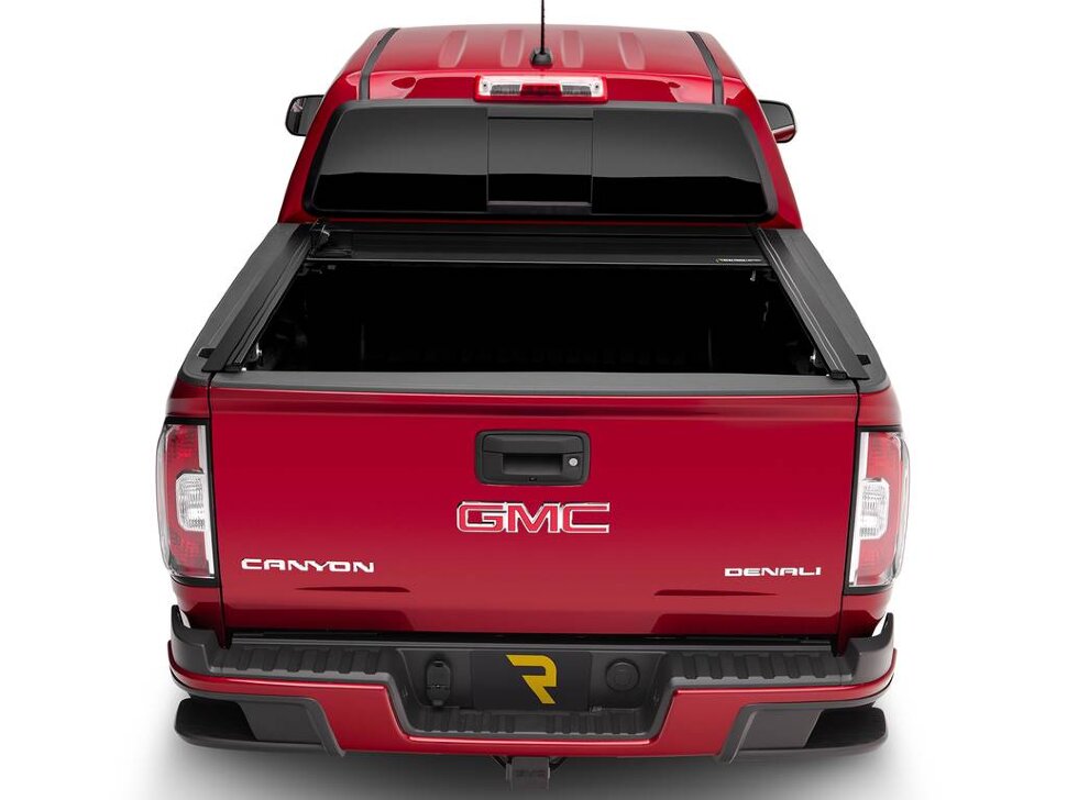 Retrax 80870 PRO MX Manual Retractable Tonneau Cover Toyota Tacoma 24-25 5'