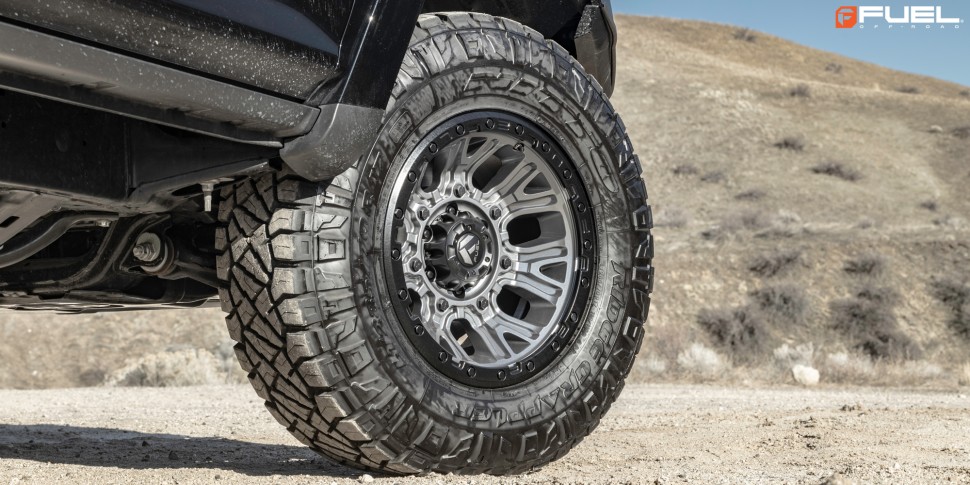 Колесный диск Fuel Off Road Traction Matte Gunmetal W/Black Ring 20x10 ET-18 D82520007547