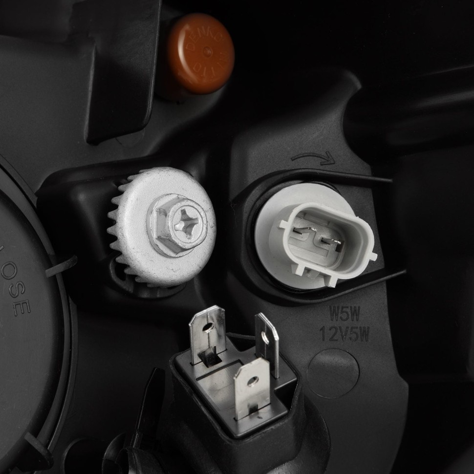 Комплект передних галогеновых фар Toyota Tundra 14-21 PRO-Series AlphaRex 880838