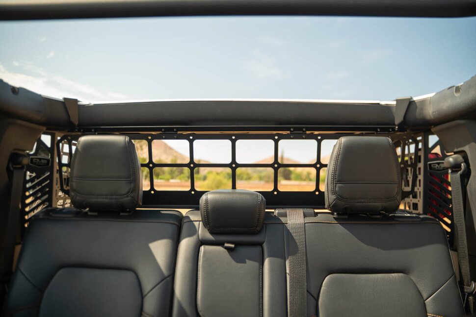 Перегородка для собак Ford Bronco 21-24 4 Door DV8 Offroad MPBR-10