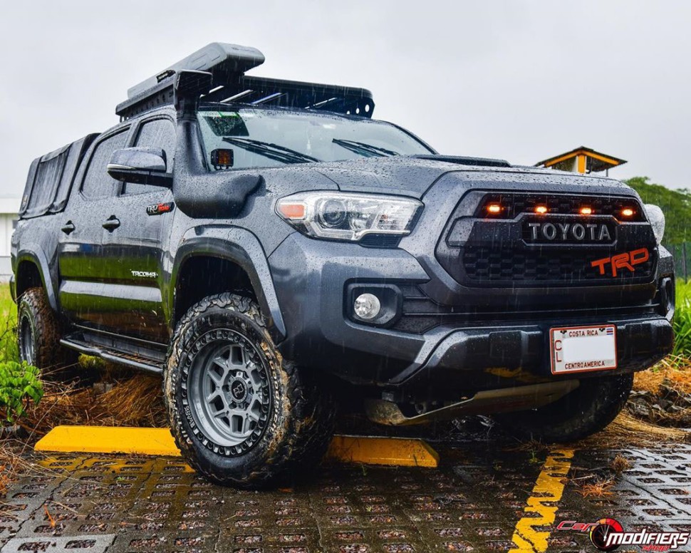 Колісний диск Black Rhino Kelso Matte Black W/Blk Bolts 17x9 ET-12 1790KLS-26140M12