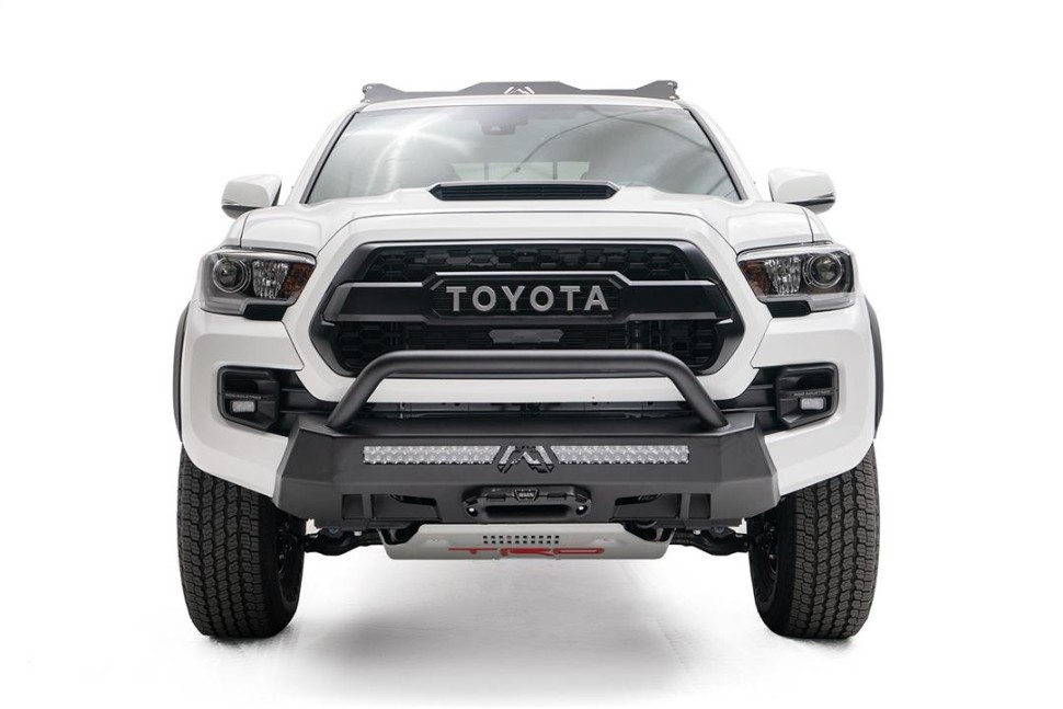 Кріплення для лебідки із захисною дугою Toyota Tacoma 16-23 Fab Fours TT16-N3652-1
