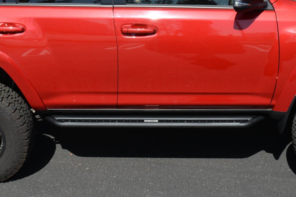 Подножки Toyota 4Runner 14-22 Dominator Xtreme DSS Go Rhino DSS4425T