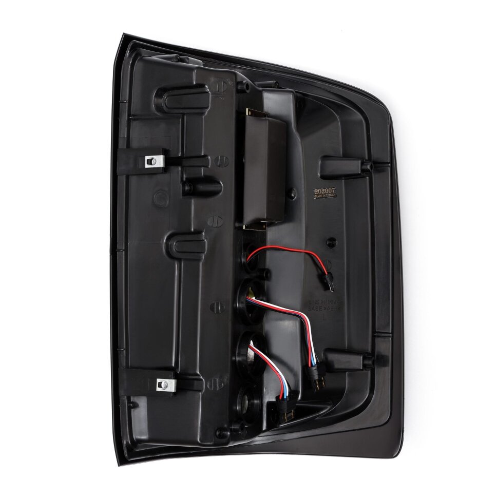 Світлодіодні задні ліхтарі GMC Sierra 1500/2500/Sierra 3500 14-18 PRO-Series AlphaRex 630010