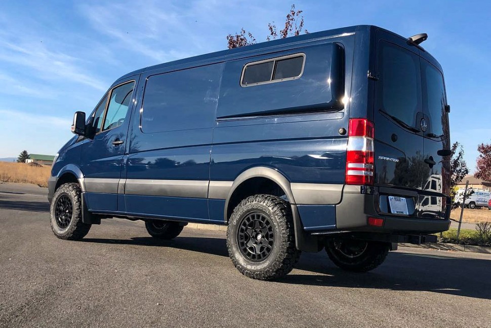 Колесный диск Black Rhino York Matte Gunmetal 17x9 ET-12 1790YRK-26140G12