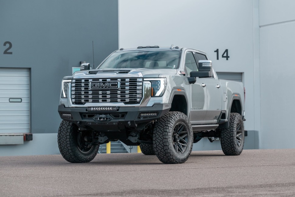 Передний бампер под лебёдку GMC Sierra 2500/3500 24-25 Addictive Desert Designs F730335070103