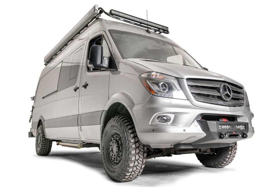 Крепление для лебёдки Mercedes-Benz Sprinter 17-18 Fab Fours MB17-N4651-1