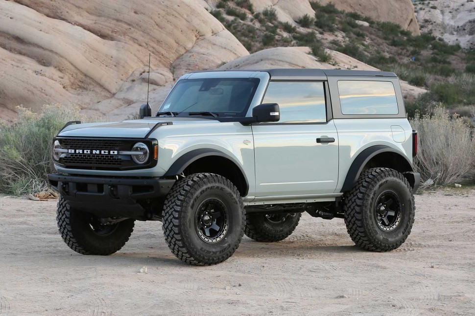 Ліфт-комплект підвіски Ford Bronco 21-26 Lift 4" Fabtech K2390DL