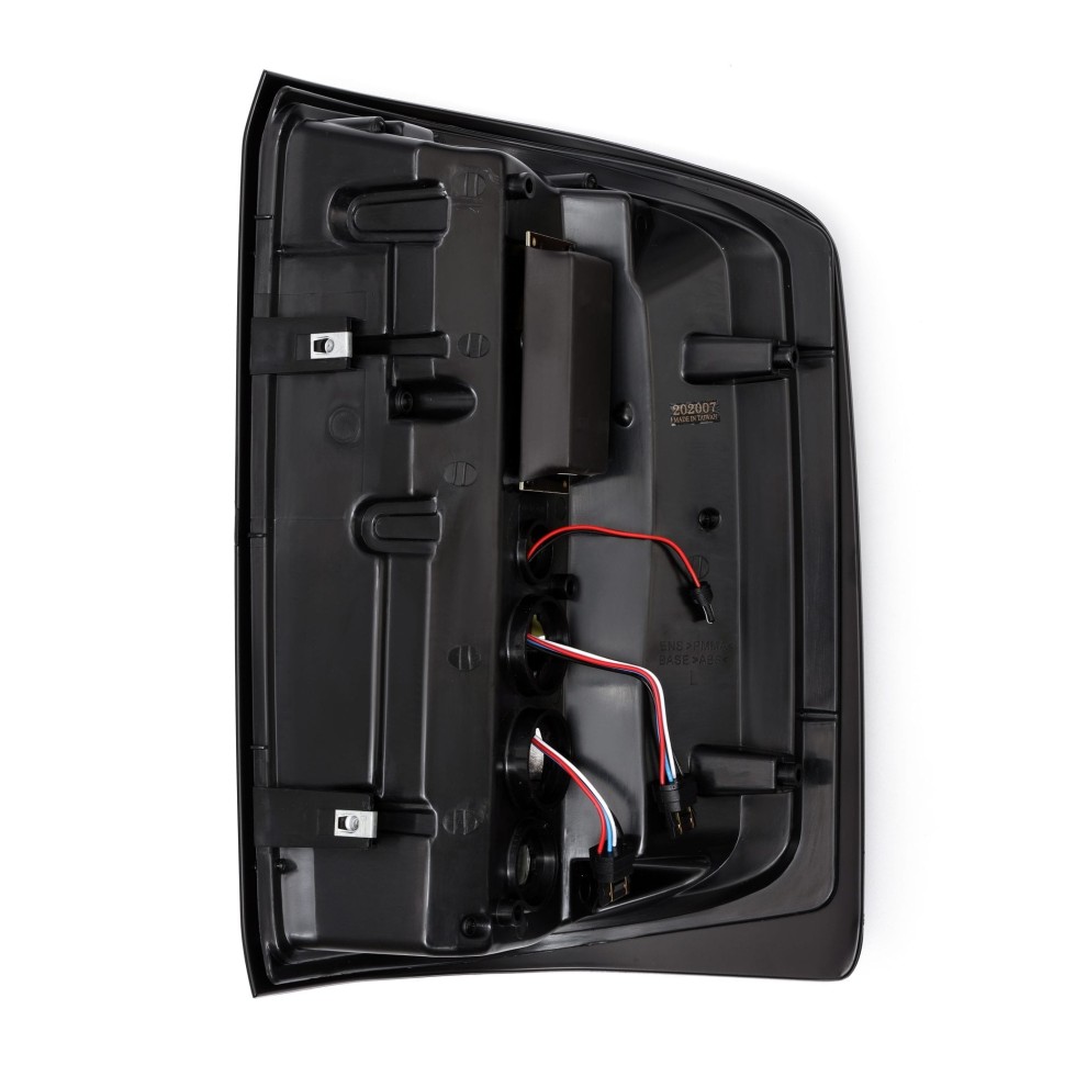 Світлодіодні задні ліхтарі GMC Sierra 1500/2500/Sierra 3500 14-18 PRO-Series AlphaRex 630020