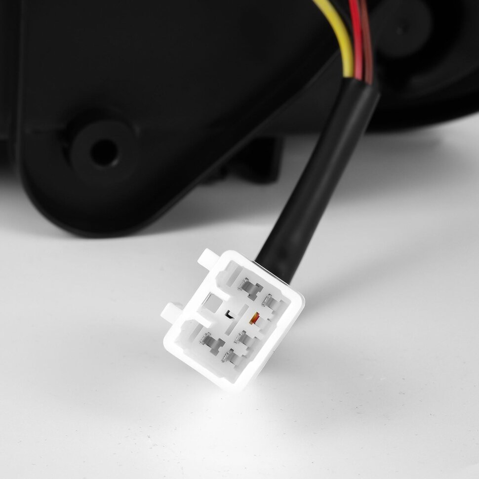 Світлодіодні задні ліхтарі Toyota 4Runner 10-23 LUXX-Series AlphaRex 690050