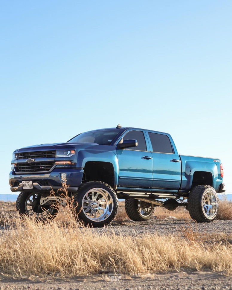 Всесезонная шина AMP Mud Terrain Attack M/T A 35x12.5 R17 35-125017AMP/CM2