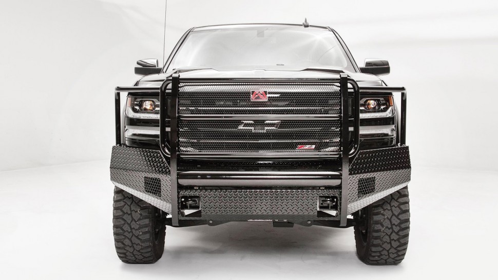 Передний бампер с защитной дугой Black Steel Chevrolet Silverado 1500 16-18 Fab Fours CS16-K3860-1