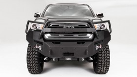Передній бампер з дугами Toyota Tacoma 16-22 Fab Fours TT16-B3650-1