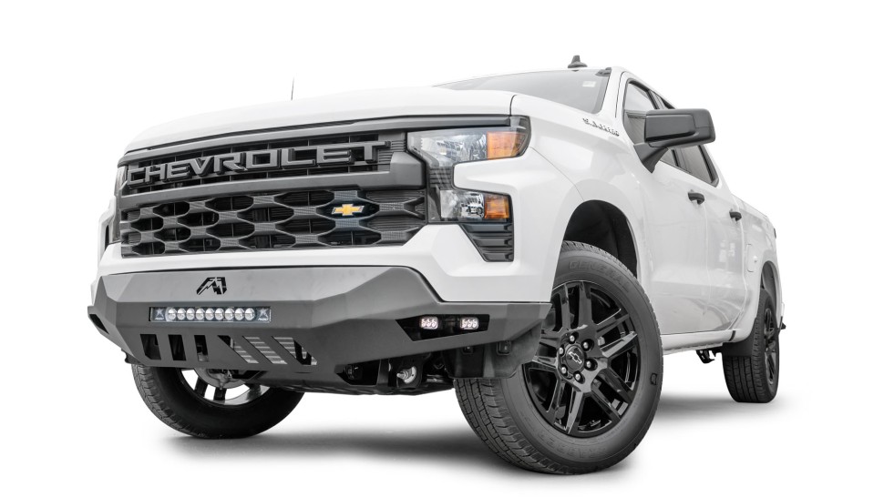 Передний бампер Chevrolet Silverado 1500 22-26 Vengeance Fab Fours CS22-D5661-1