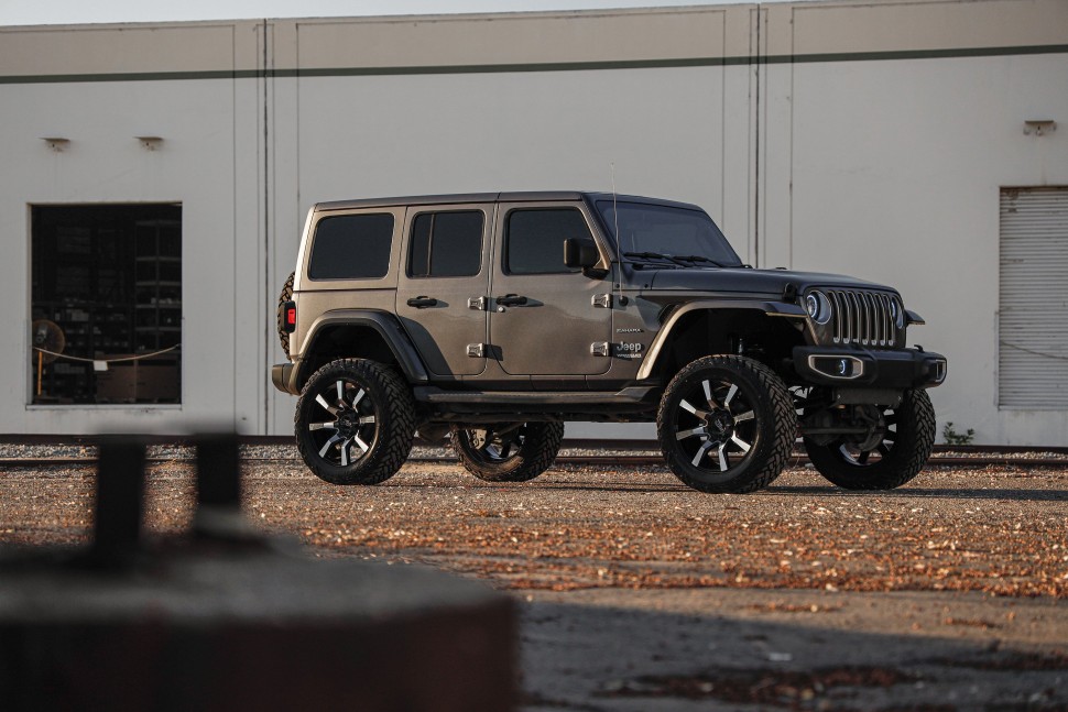 Колесный диск Moto Metal Spider Gloss Black Machined 20x10 ET-18 MO80421067518N