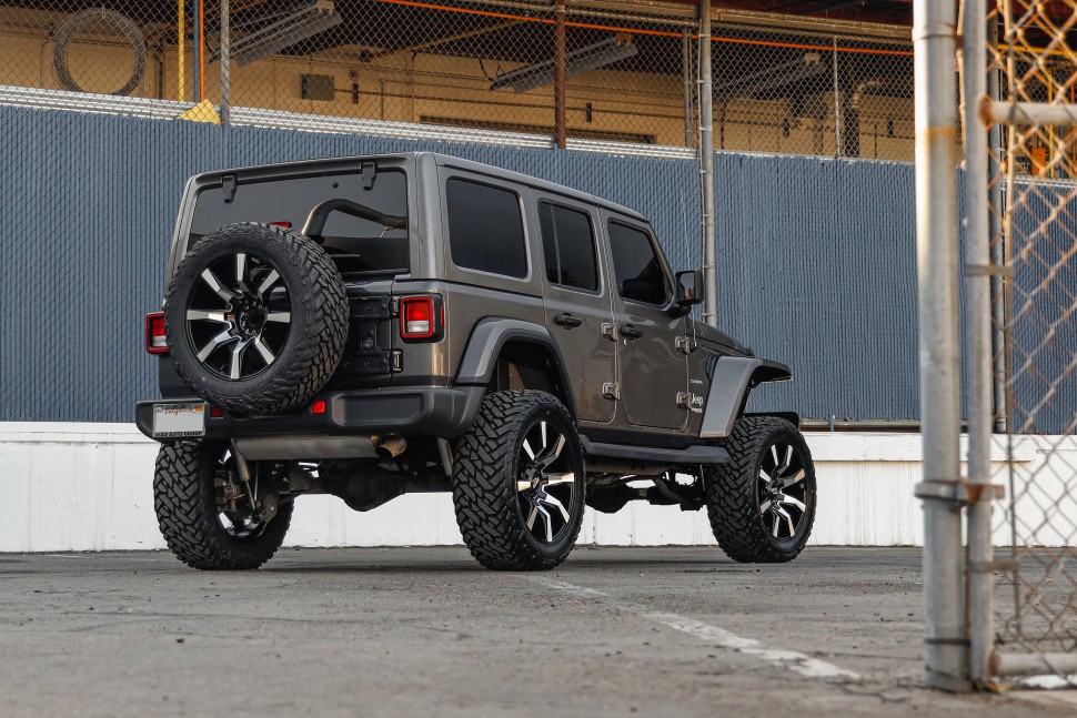 Колесный диск Moto Metal Spider Gloss Black Machined 20x10 ET-18 MO80421067518N