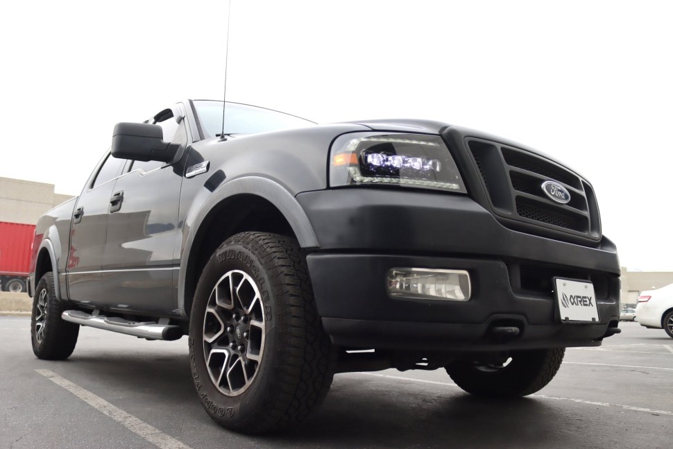 Комплект передних Led фар Ford F-150/Lincoln Mark LT 04-08 NOVA-Series AlphaRex 880130
