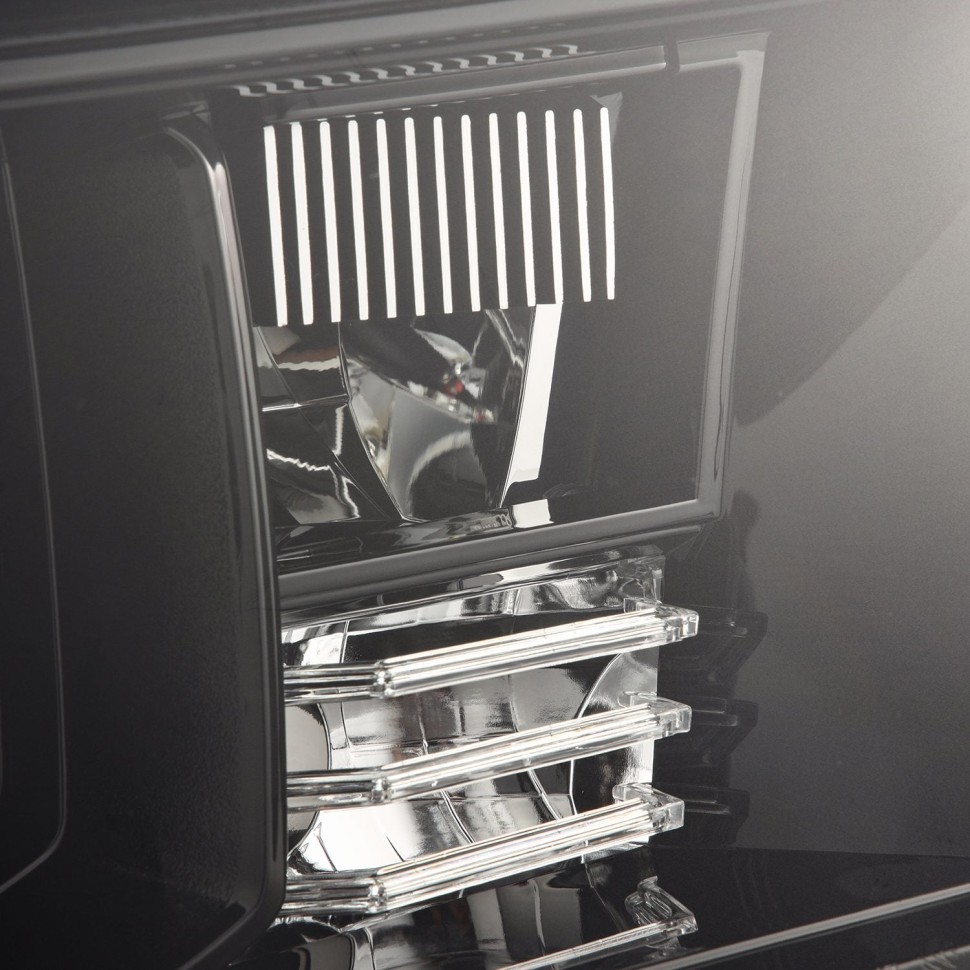 Комплект передних Led фар Toyota Tundra/Sequoia 07-17 LUXX-Series AlphaRex 880825