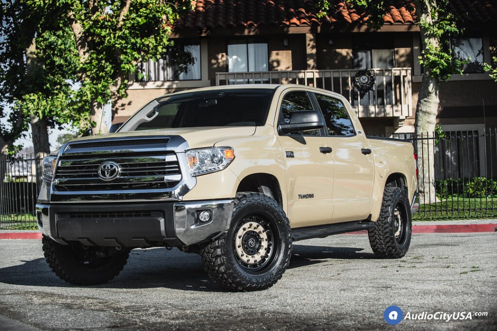 Black Rhino 1880ARS300017D74 Arsenal Wheel Sand On Black 18x8 +30