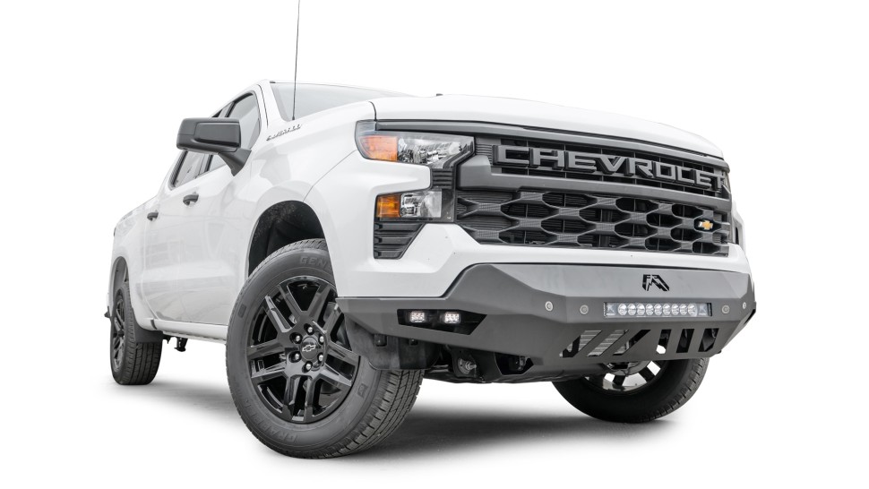 Передний бампер Chevrolet Silverado 1500 22-26 Vengeance Fab Fours CS22-D5651-1