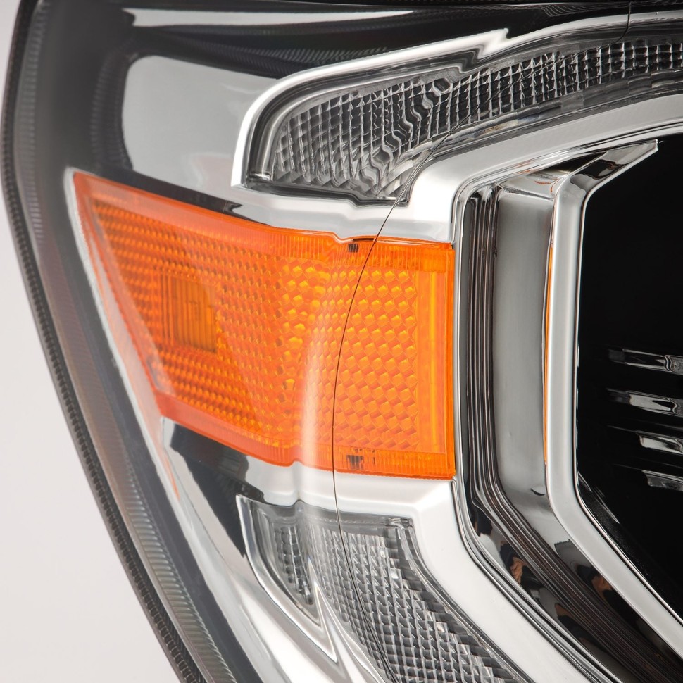 Комплект передних Led фар Toyota Tundra/Sequoia 07-17 LUXX-Series AlphaRex 880824