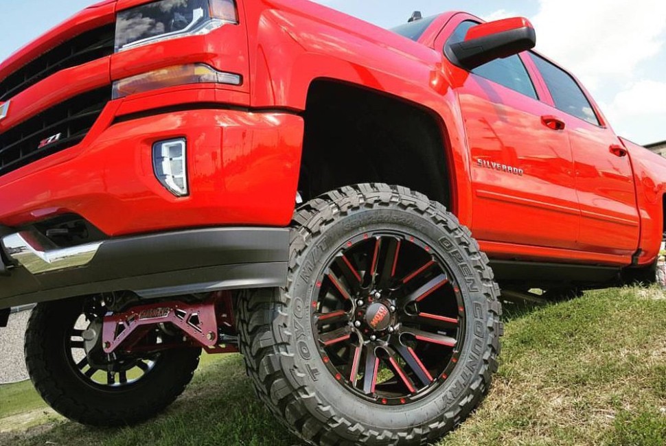 Колесный диск Moto Metal Razor Satin Black Machined W/Red Clear Coat 20x10 ET-24 MO97821088524NRC