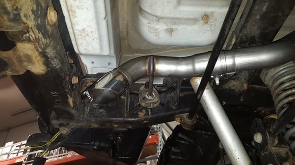 Flowmaster 817674 American Thunder Cat-Back Exhaust System Jeep Wrangler JK 07-18
