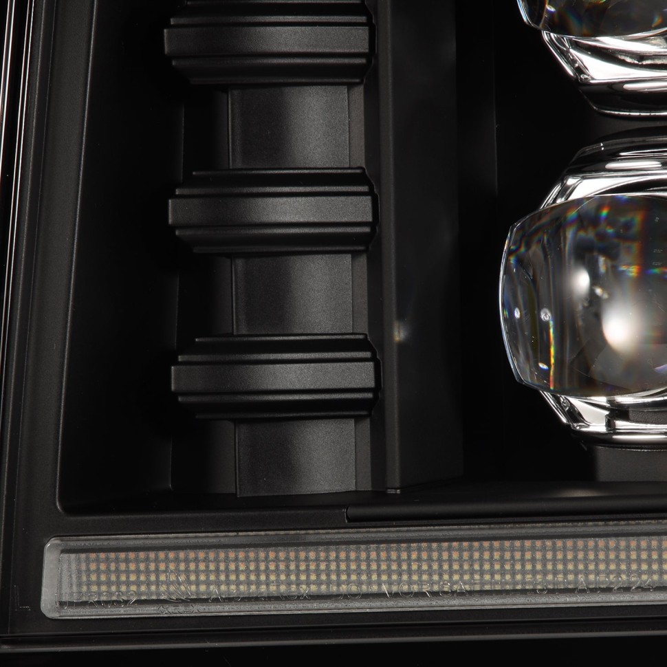 Комплект передних Led фар Ford F-150/F-250/F-350/Bronco 92-96 NOVA-Series AlphaRex 880299