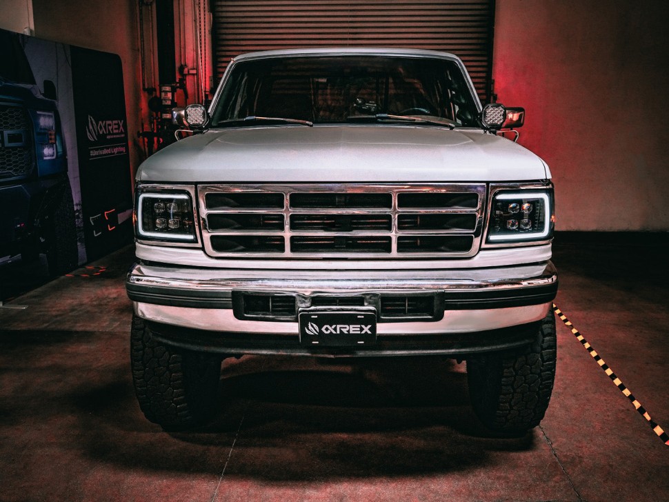Комплект передних Led фар Ford F-150/F-250/F-350/Bronco 92-96 NOVA-Series AlphaRex 880299